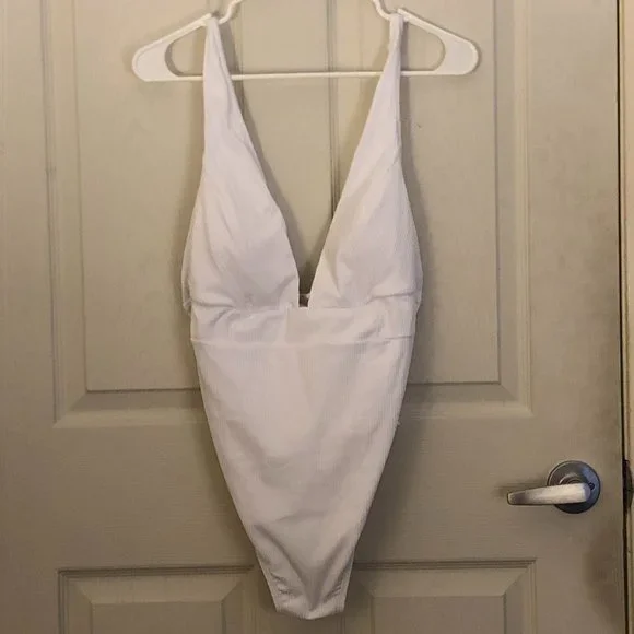 Andie The Sardinia One Piece in Ribbed White (Size XL) - Picture 3 of 7